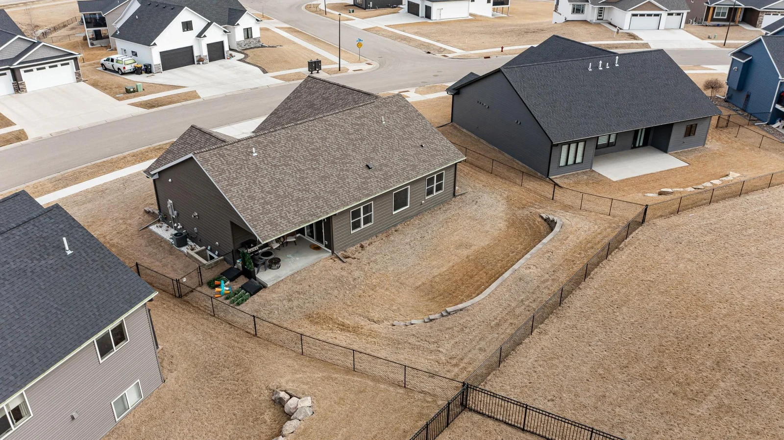 1676 Brandt Dr NE.jpg