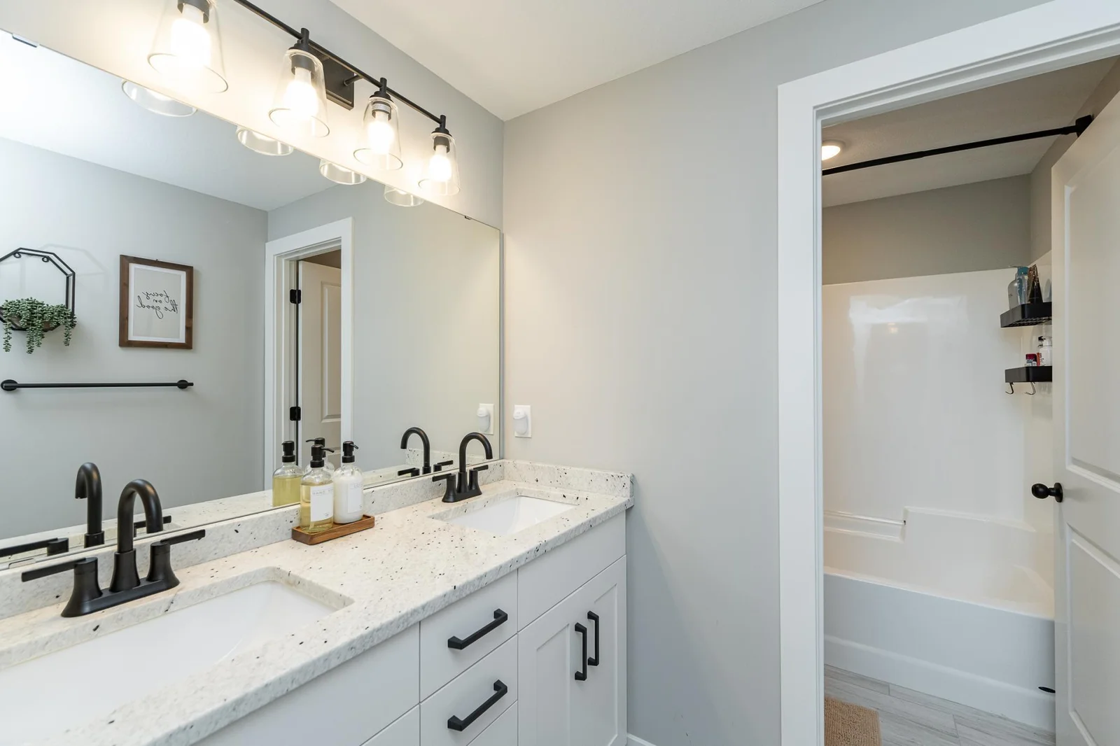Lower Level Full Bath.jpg