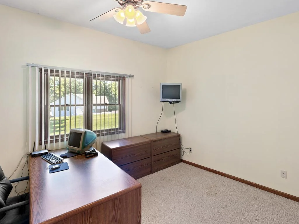 14780 Shields Lake Trail Faribault MN 55021 USA-021-016-020-MLS_Size.jpg