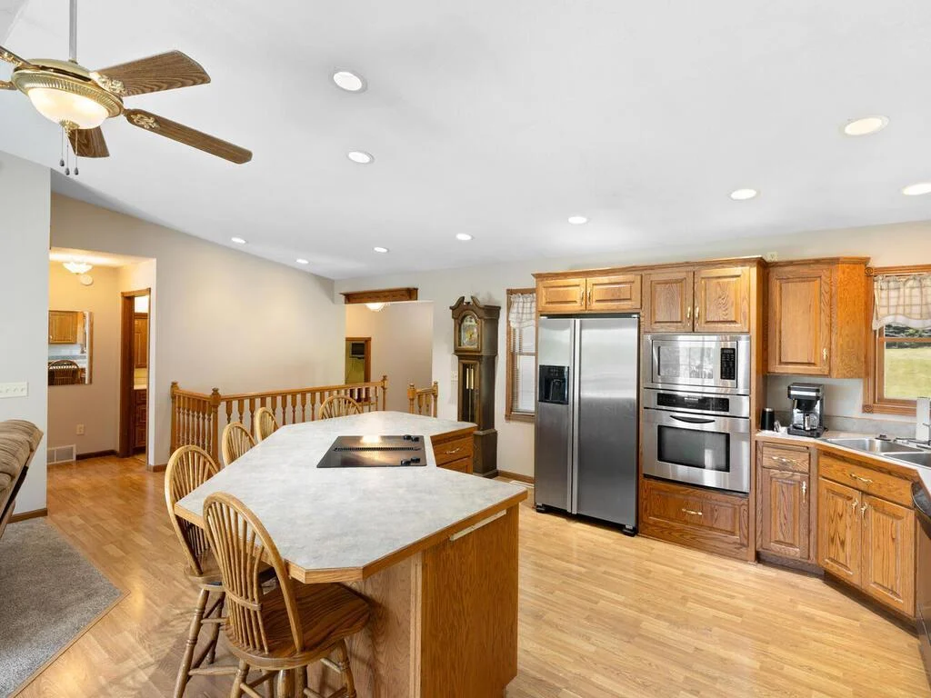 14780 Shields Lake Trail Faribault MN 55021 USA-026-019-025-MLS_Size.jpg