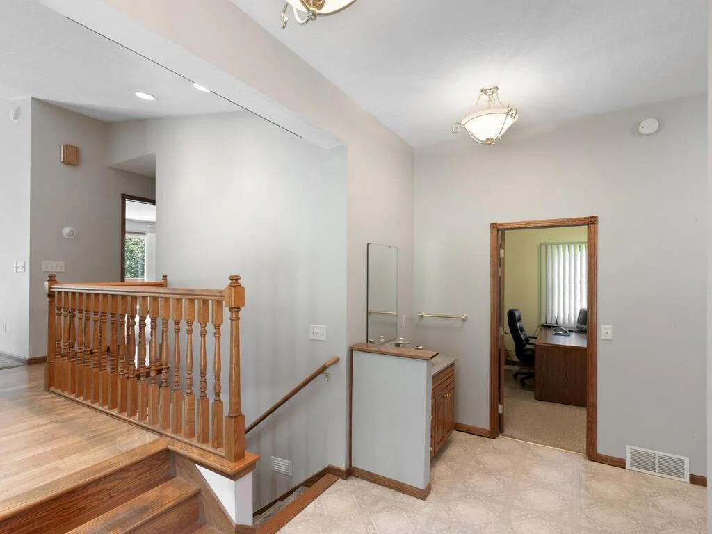 14780 Shields Lake Trail Faribault MN 55021 USA-017-039-016-MLS_Size.jpg
