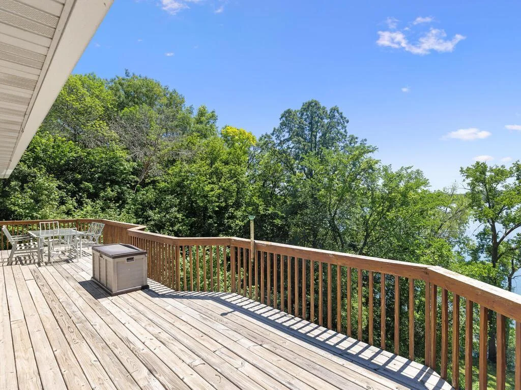 14780 Shields Lake Trail Faribault MN 55021 USA-033-022-032-MLS_Size.jpg