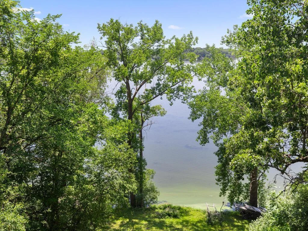 14780 Shields Lake Trail Faribault MN 55021 USA-034-036-033-MLS_Size.jpg