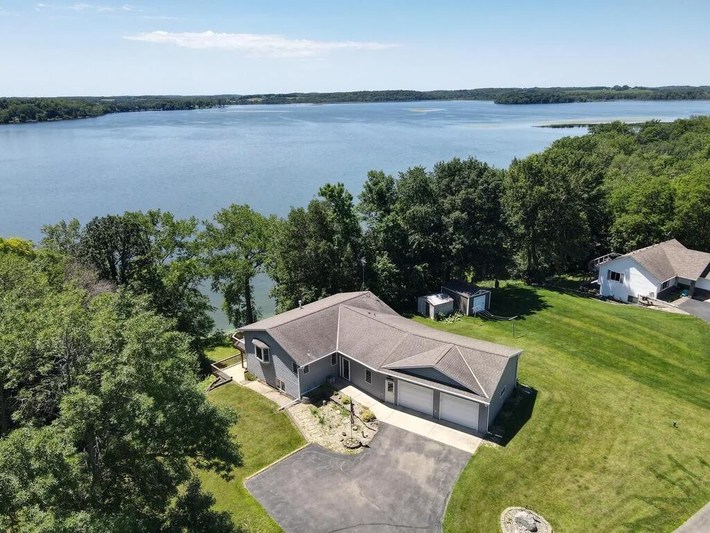 14780 Shields Lake Trail Faribault MN 55021 USA-004-011-003-MLS_Size.jpg