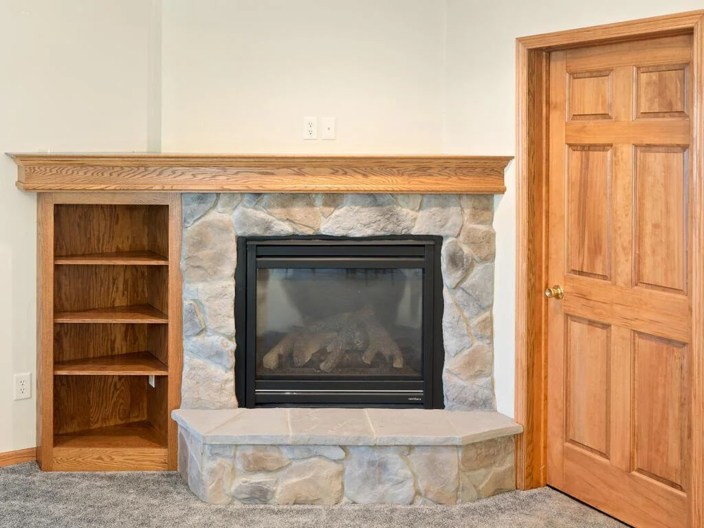 14780 Shields Lake Trail Faribault MN 55021 USA-051-053-050-MLS_Size.jpg