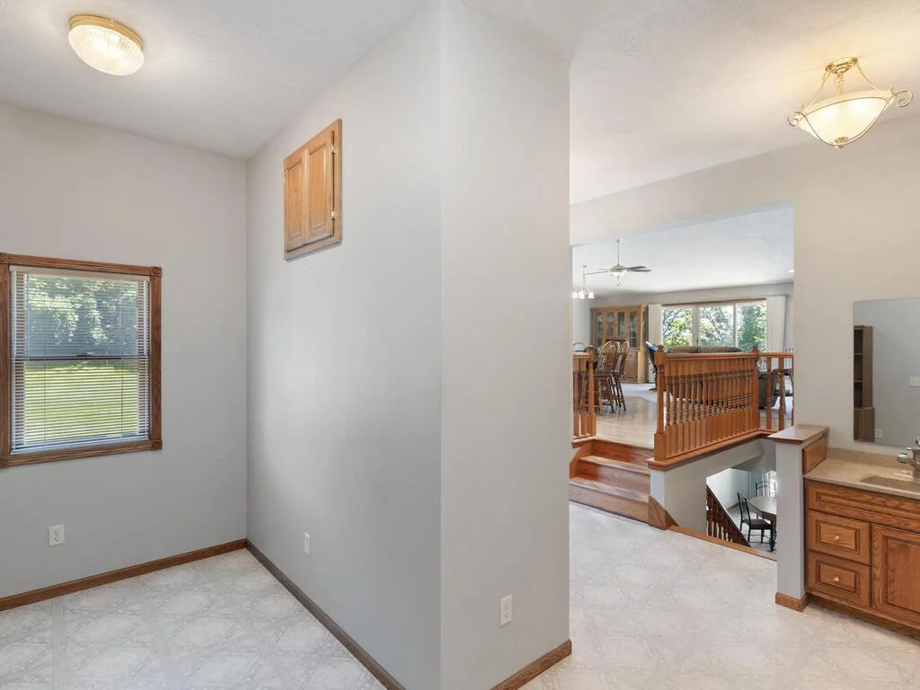 14780 Shields Lake Trail Faribault MN 55021 USA-019-031-018-MLS_Size.jpg