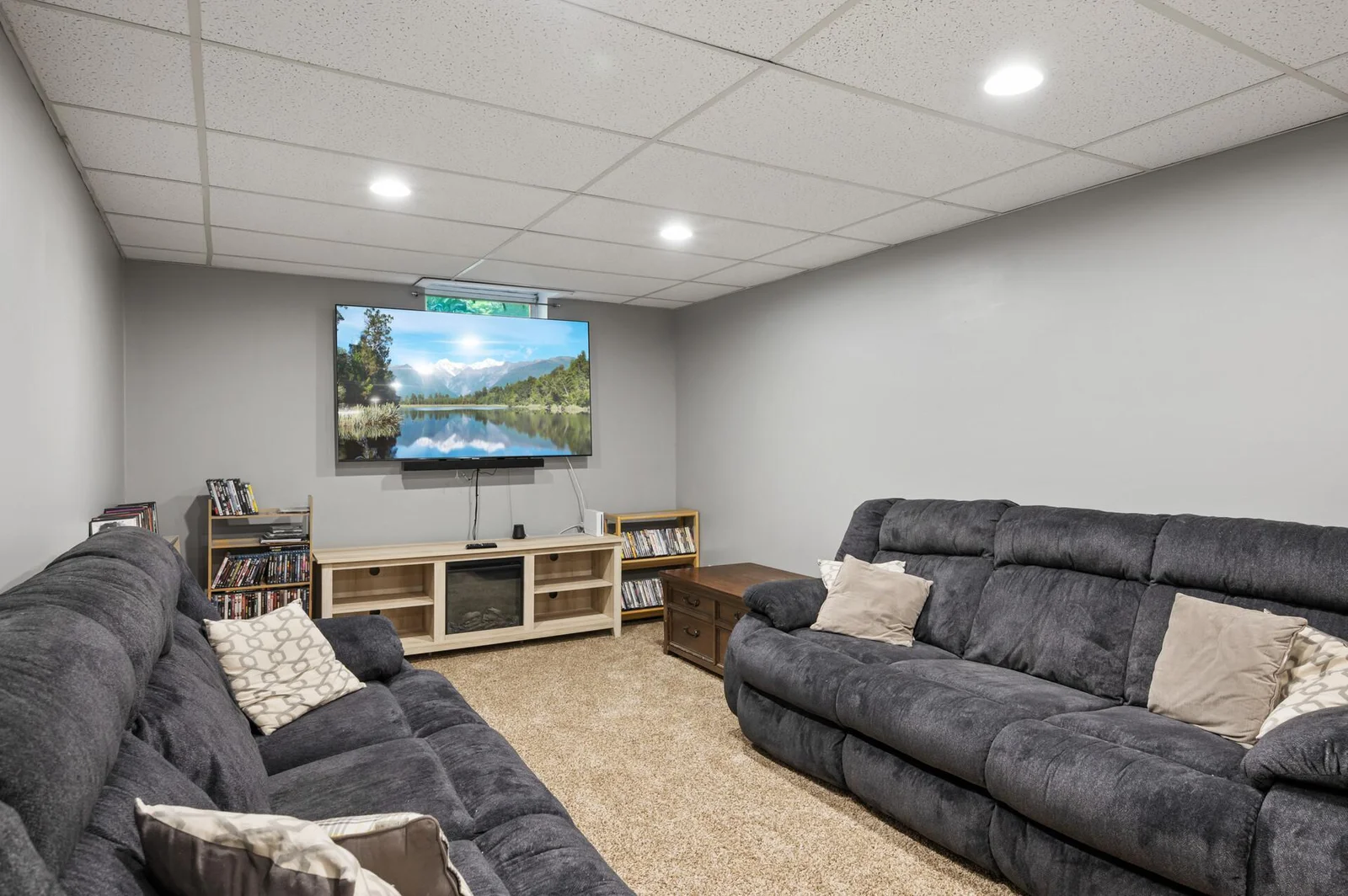 Large family room area perfect for movies