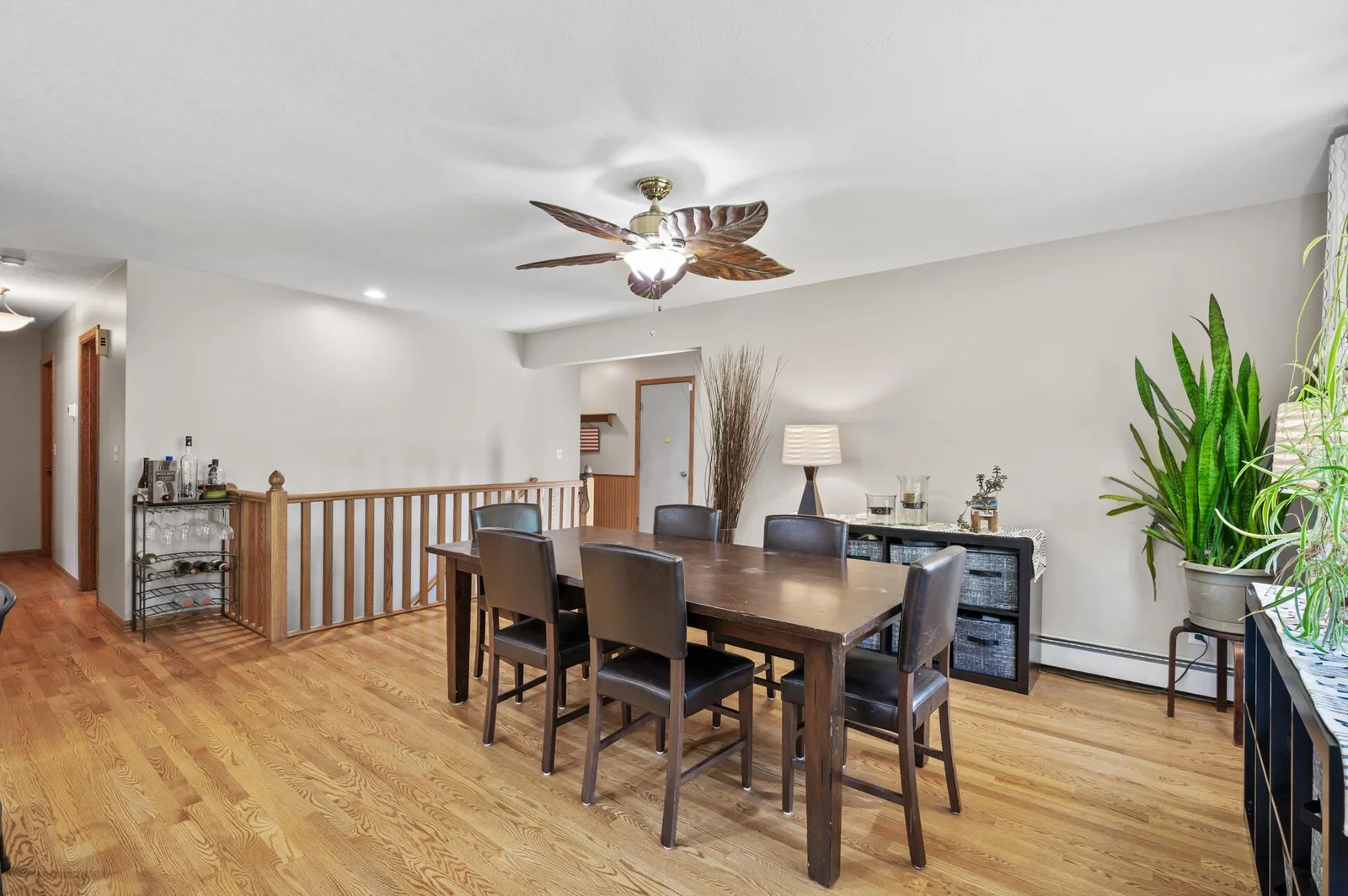 Large dining area perfect for holidays and any party!