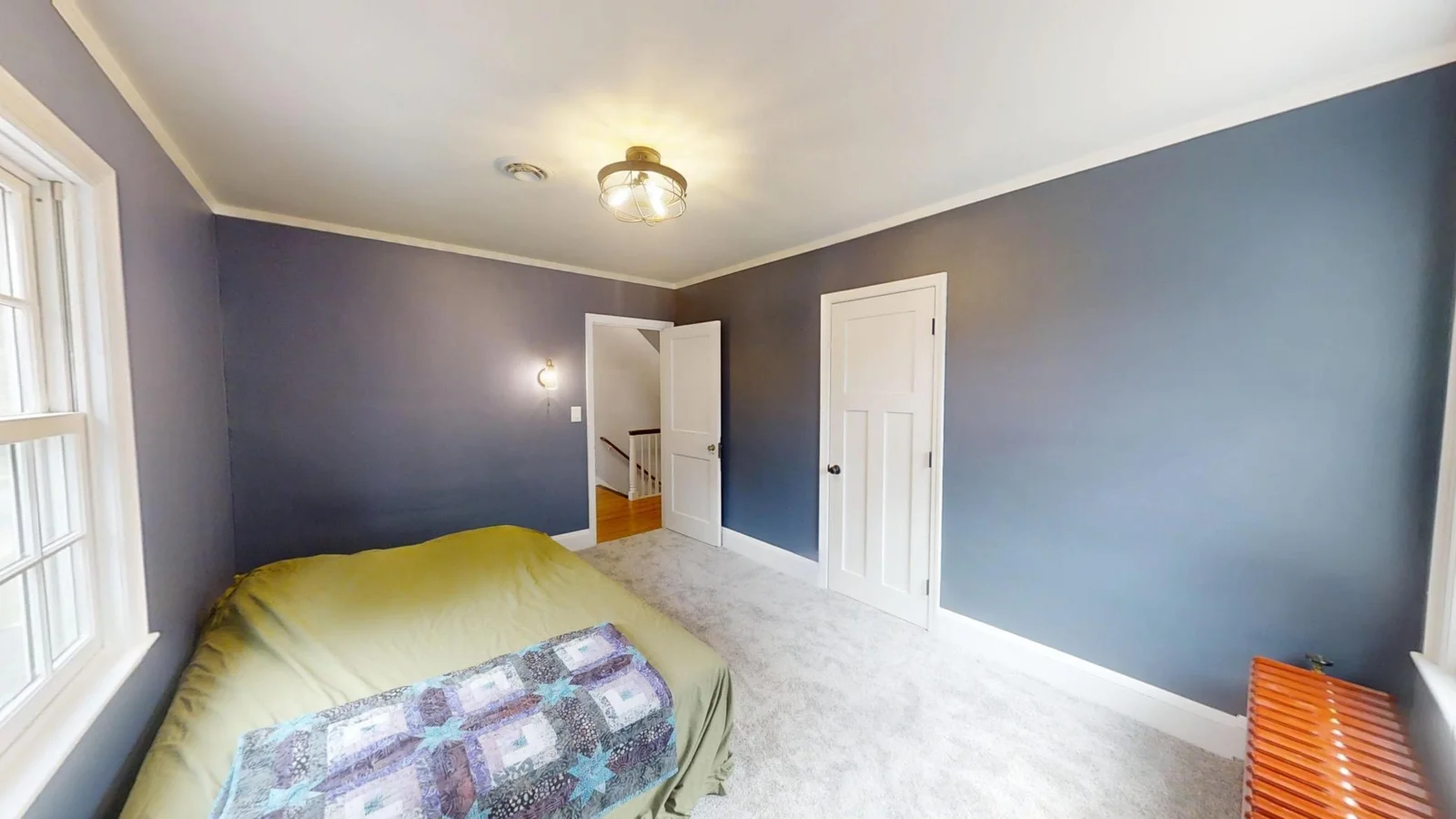 BEDROOM 2