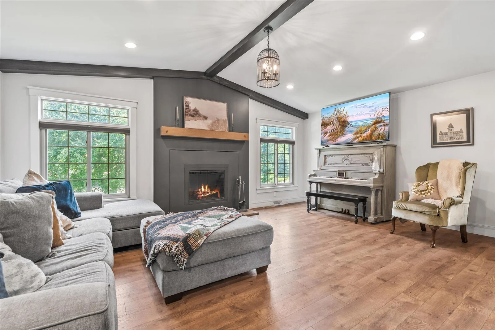 1108 River Street, Monticello