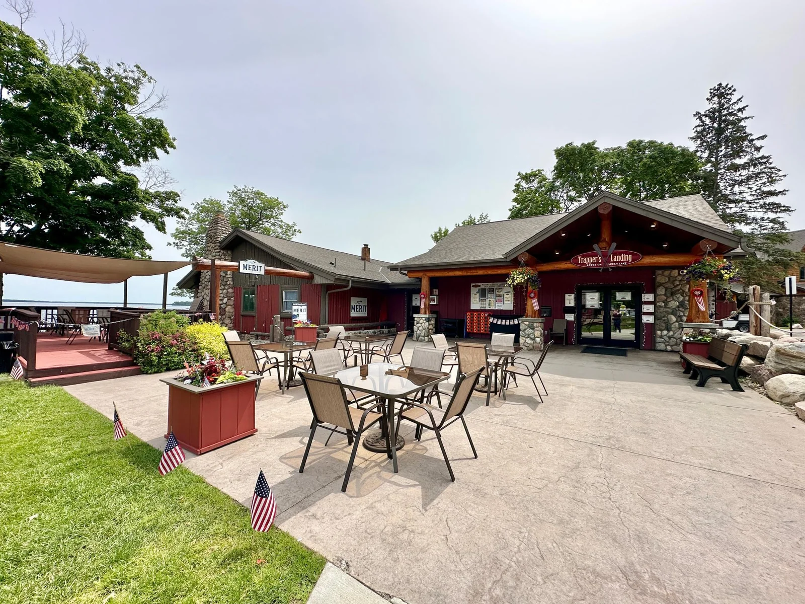 Lodge & Pro-Shop