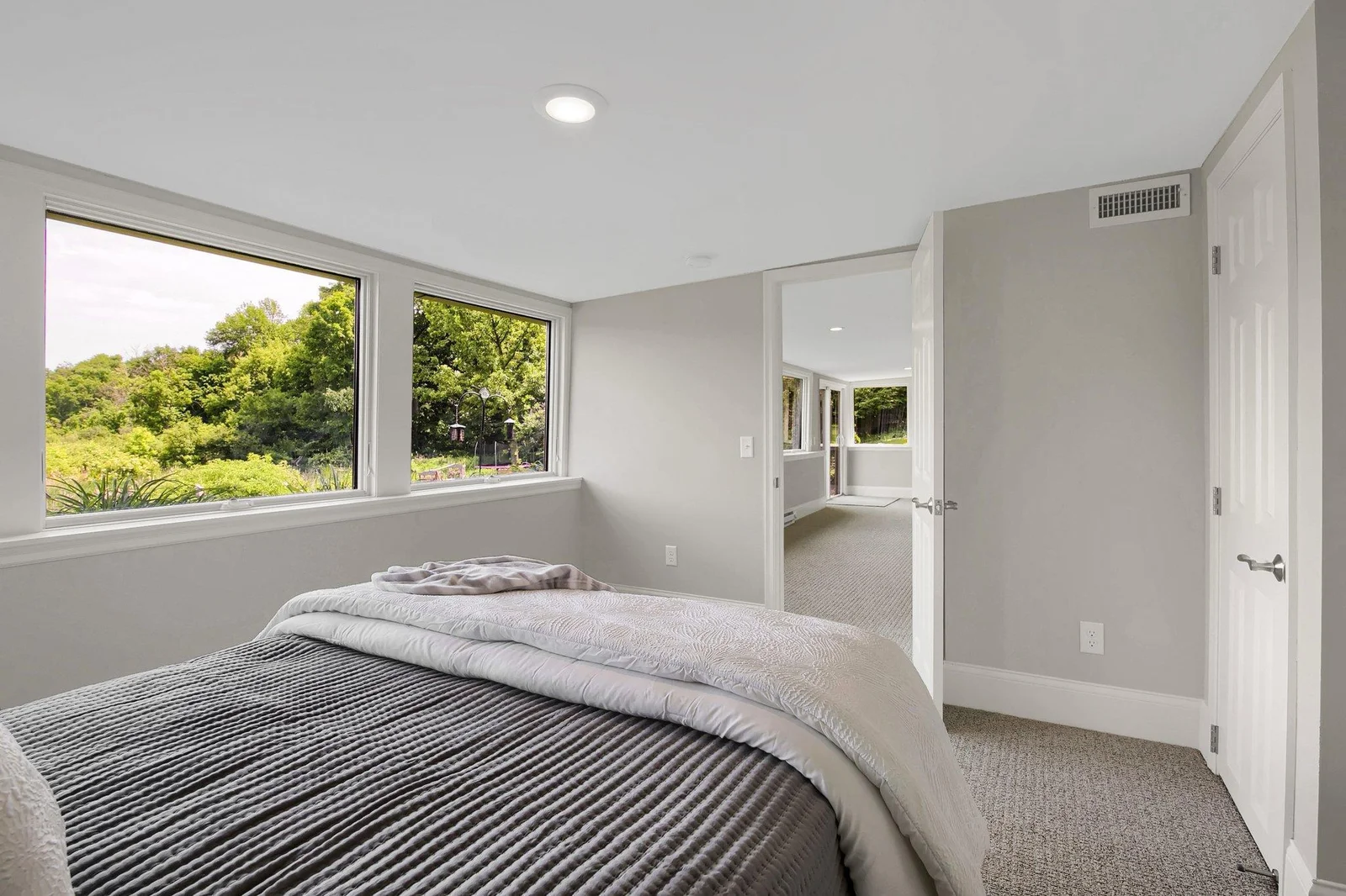 3rd Bedroom with Lake Views