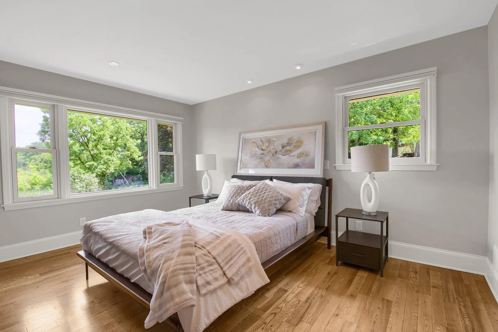 Luxurious Primary Suite