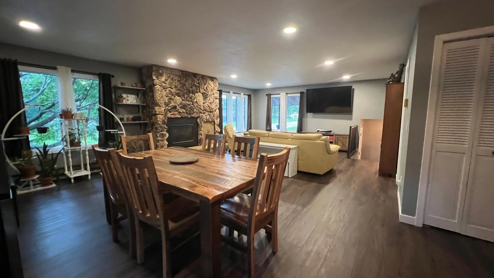 LVP flooring throughout
