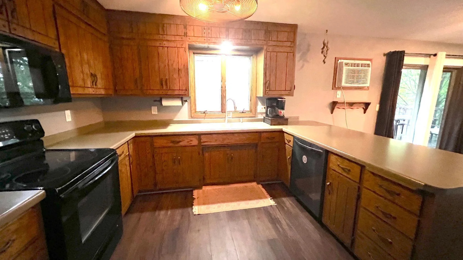 TYLER Kitchen.jpg
