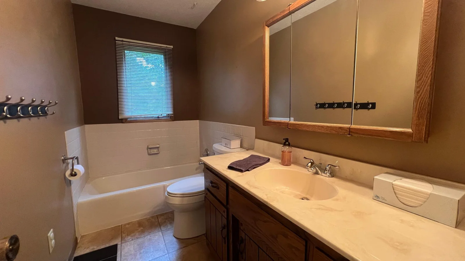 Upper Bathroom