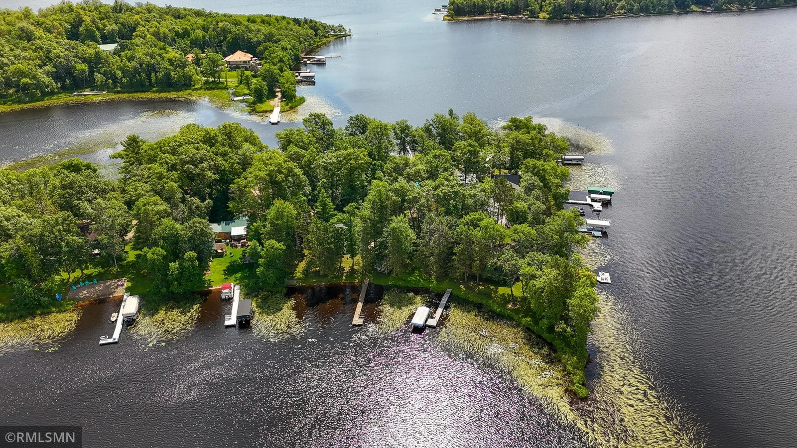 This property would be the middle dock shown.