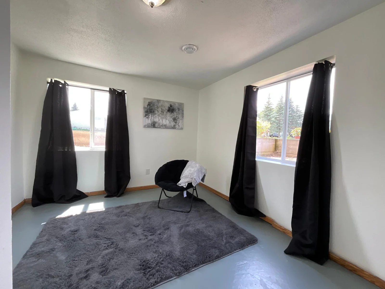5th Bedroom with 2 garden style windows