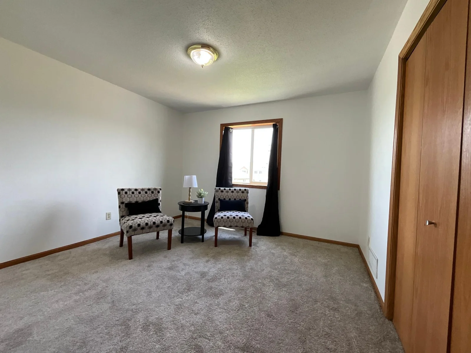 Bedroom 1 with a little extra closet space NEW Carpet !.jpg