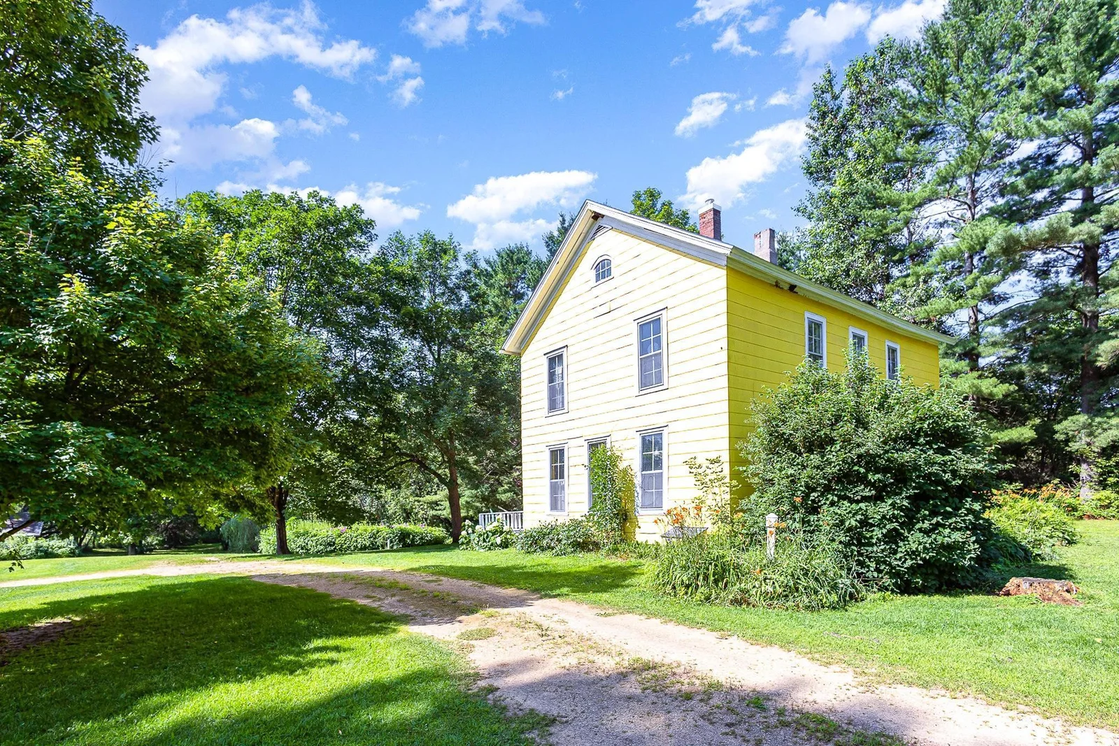 2 Story, 4 Bed, 2 Bath