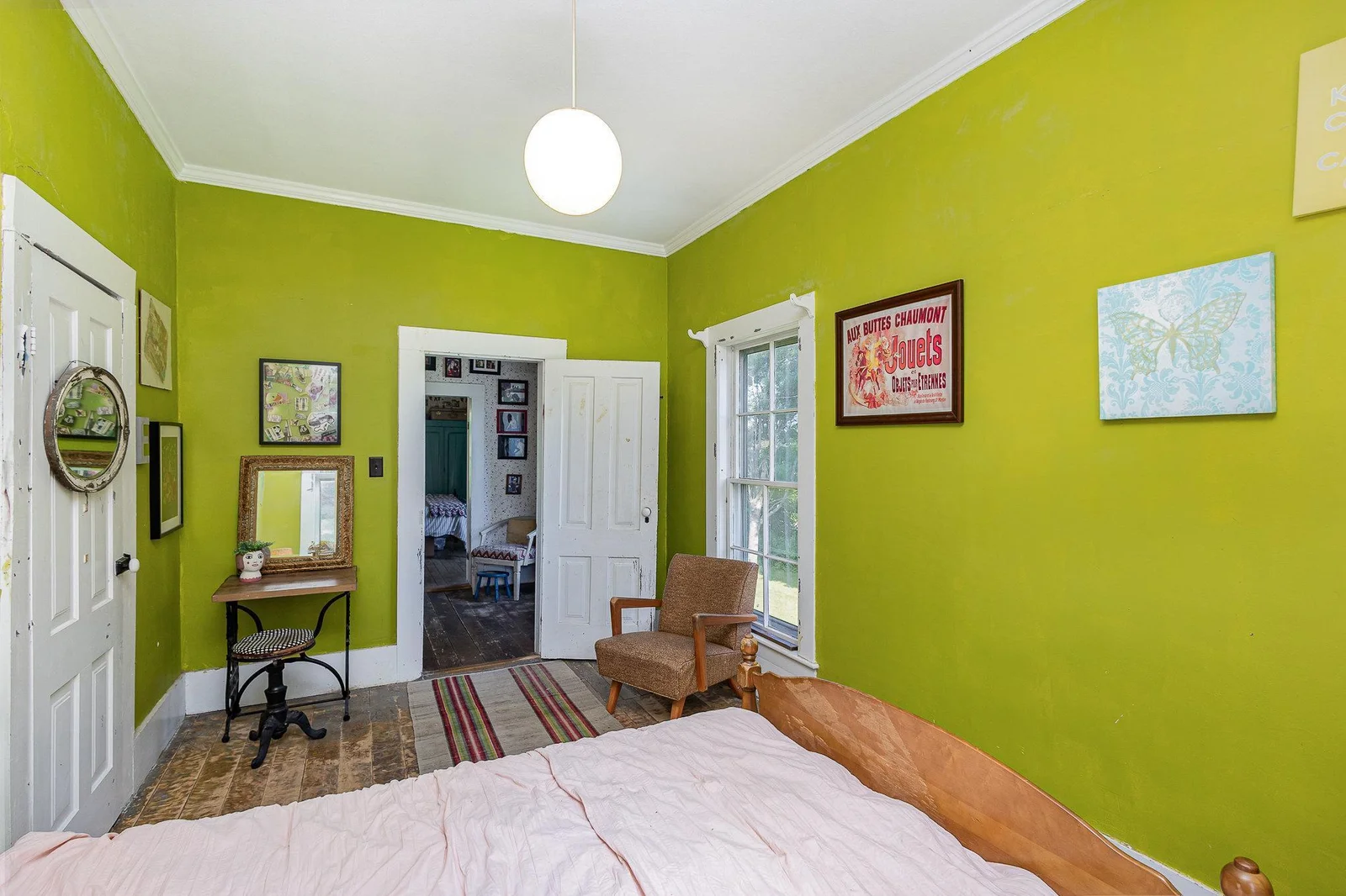 Bedroom