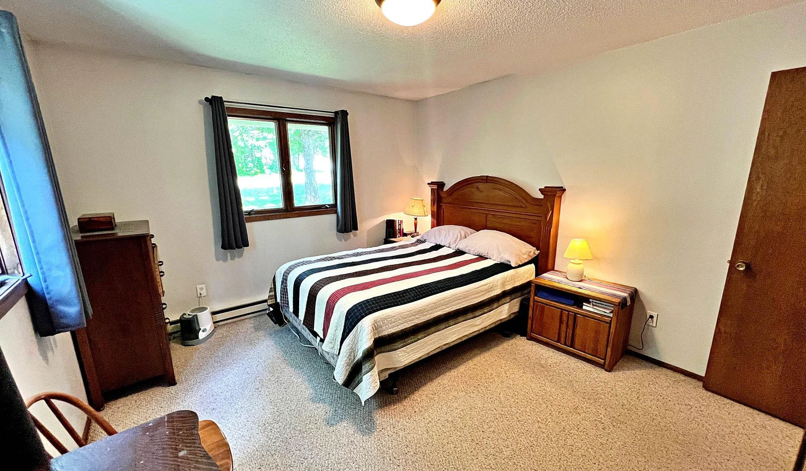 Bedroom 1.jpg