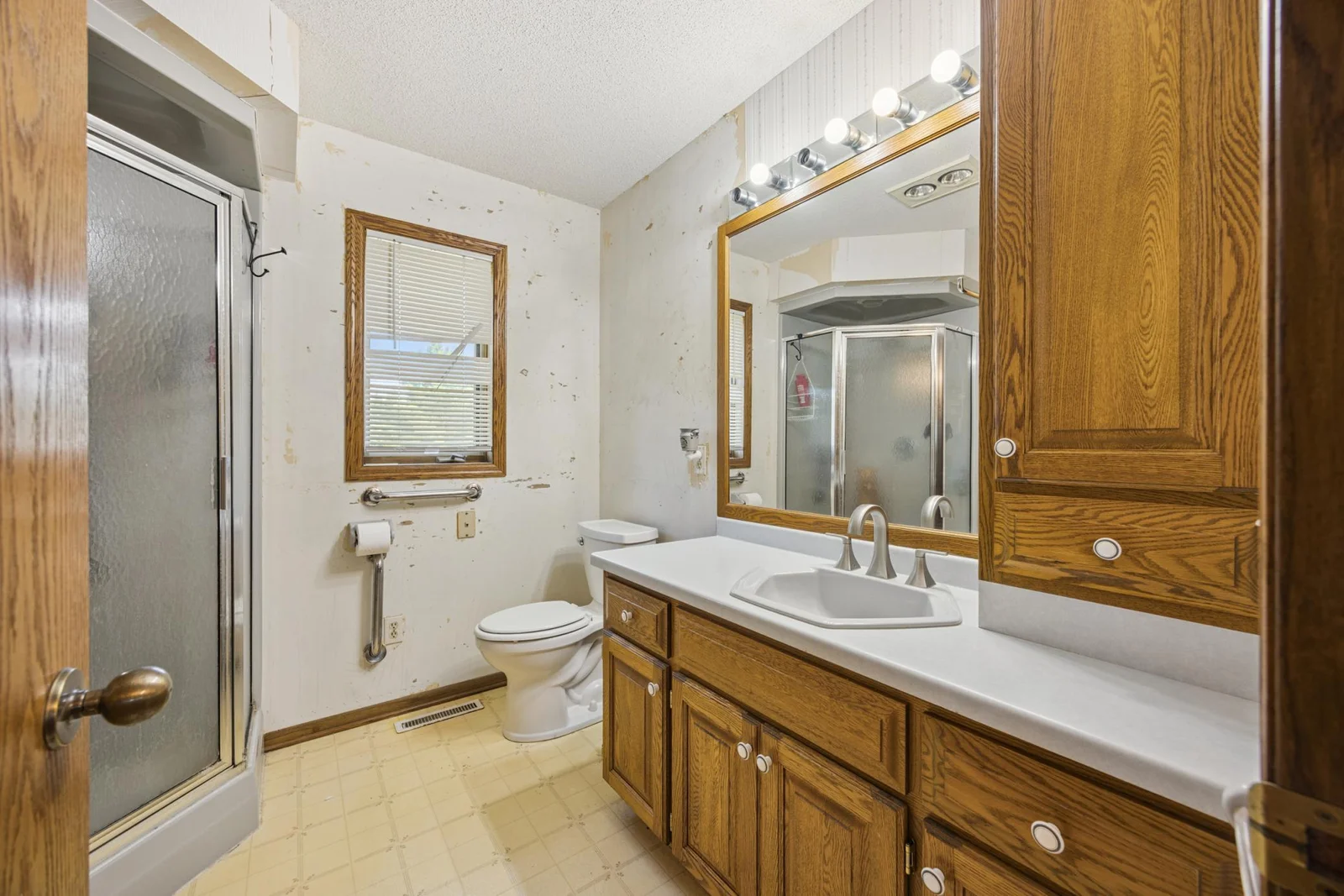 Primary room bathroom with shower