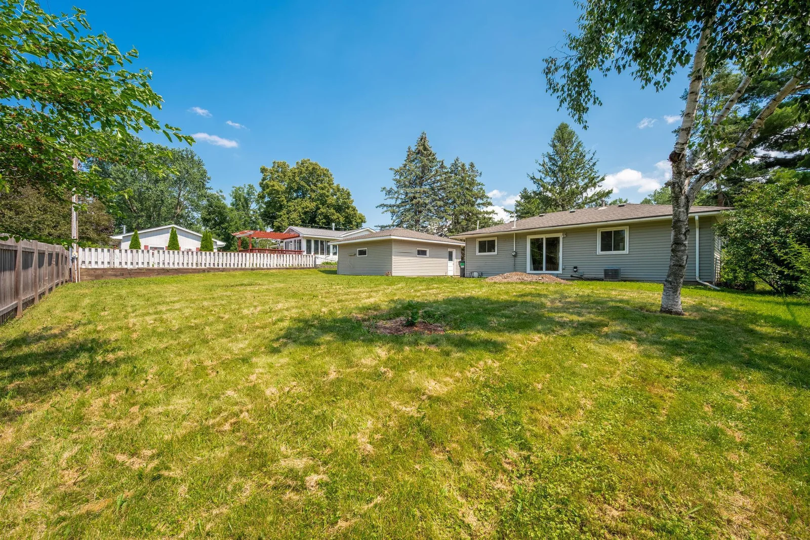 21-web-or-mls-4017-mica-trail.jpg