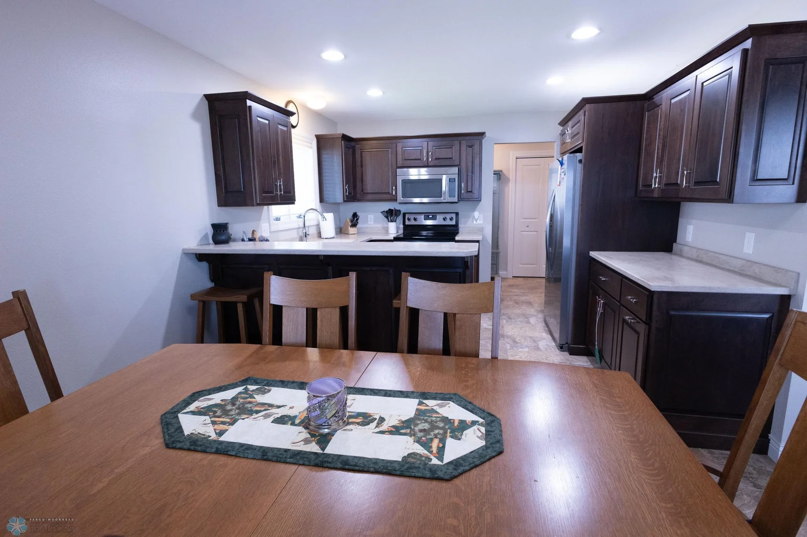Dining To Kitchen.jpg