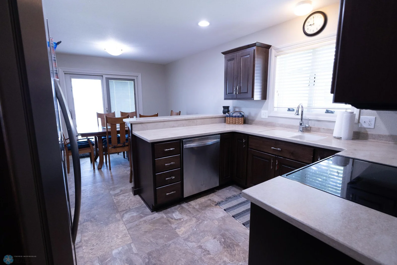 Kitchen 1.jpg