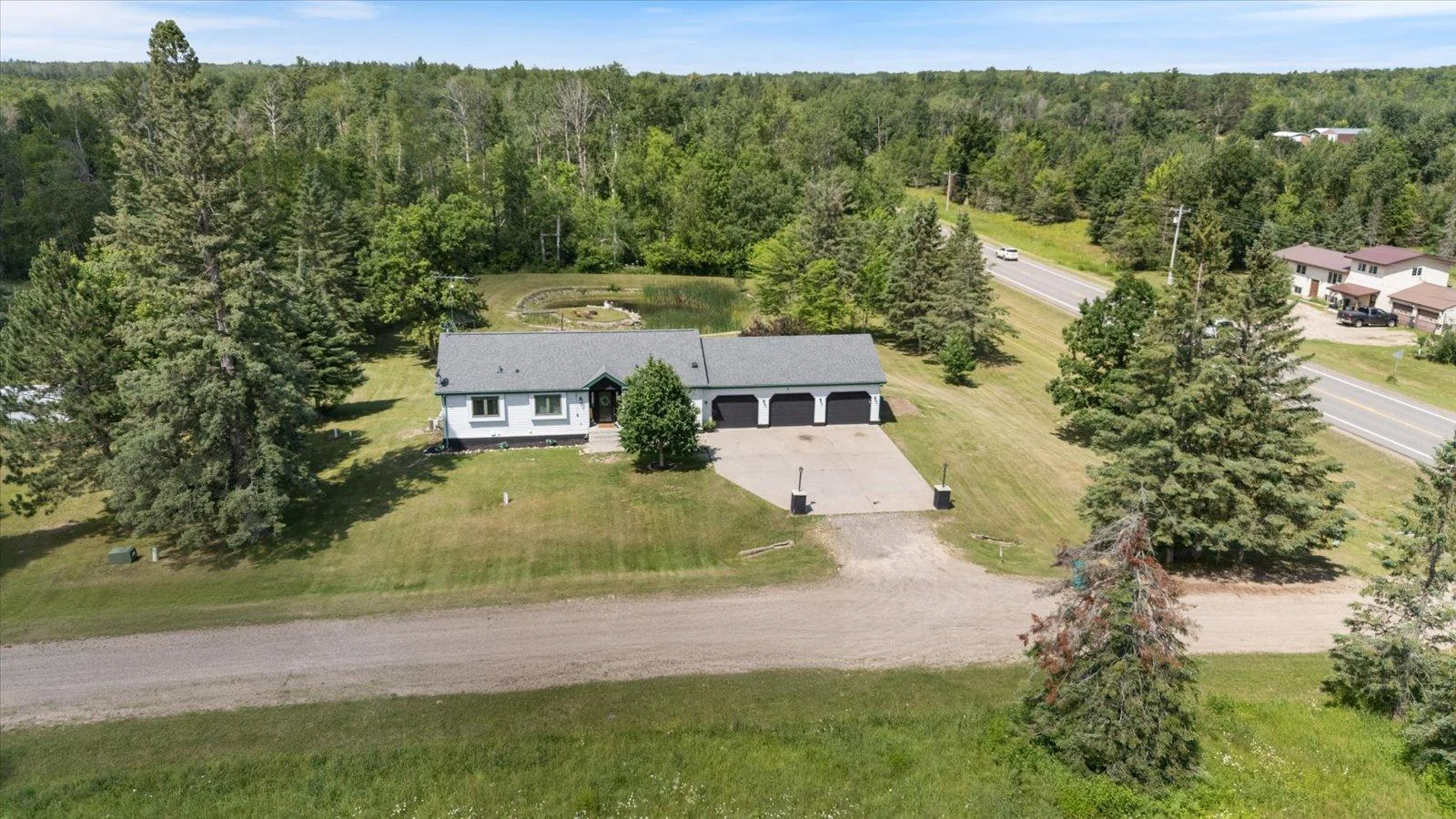 29637 Sunset Ln, Grand Rapids
