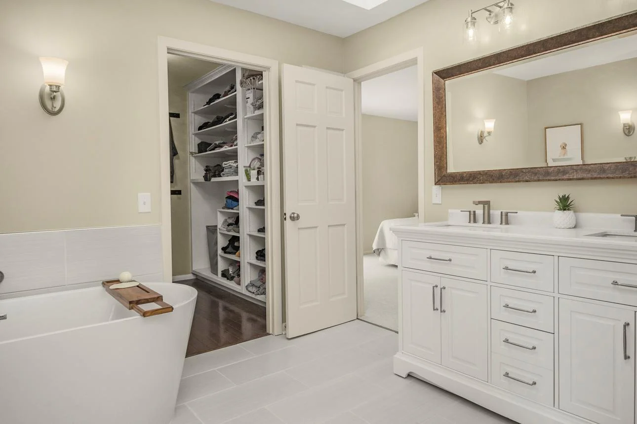 New vanity and tub