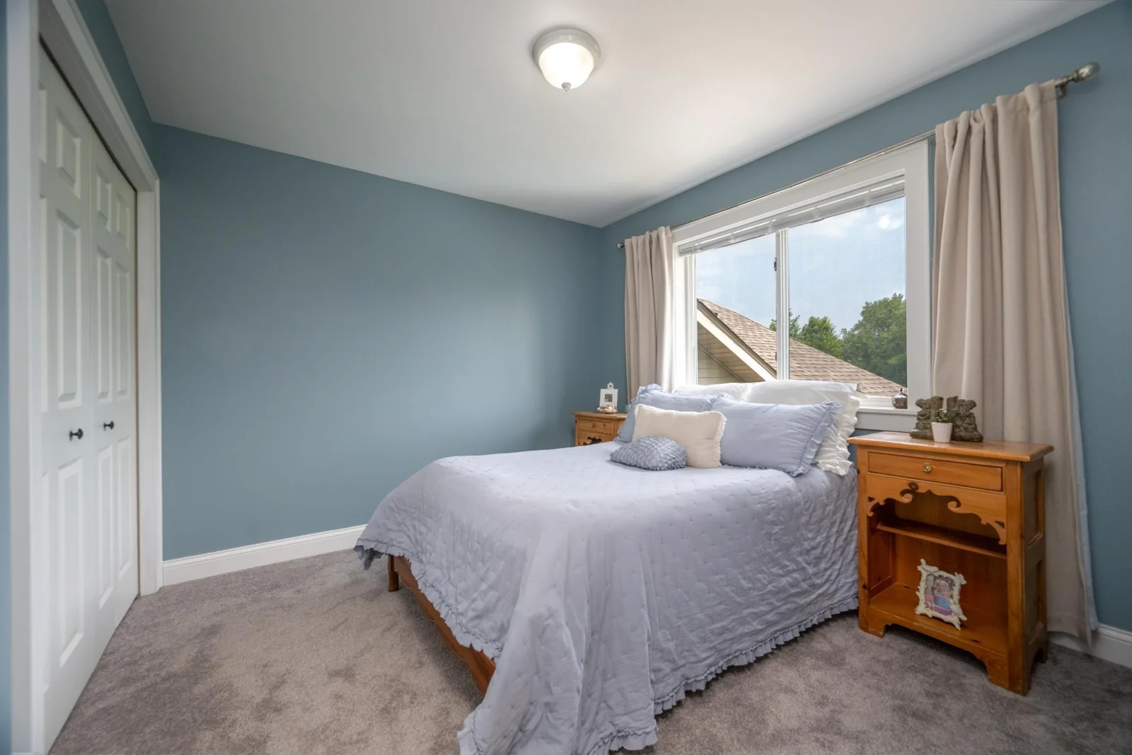 Upper Bedroom 2