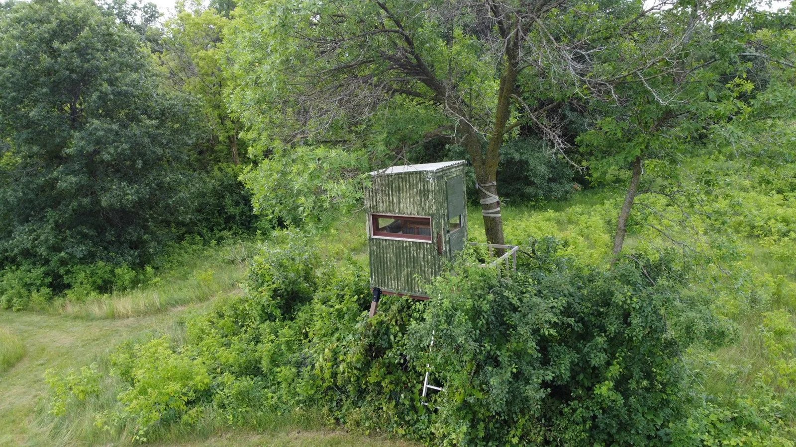 Deer stand