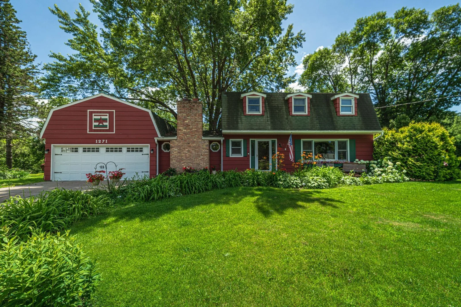 Photo 1 of 1271 Southview