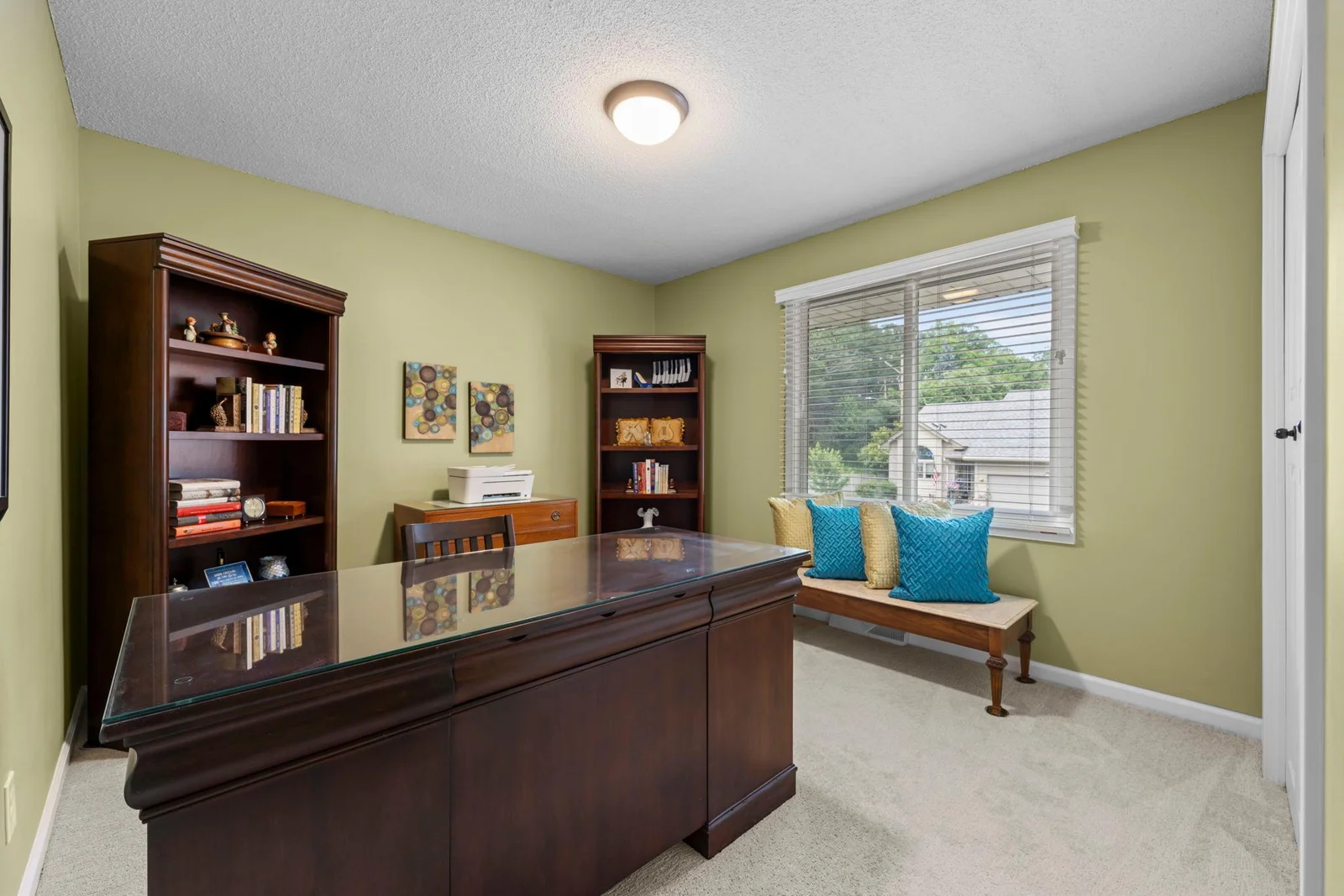 31-web-or-mls-1110 Boone Ave N-65.jpg
