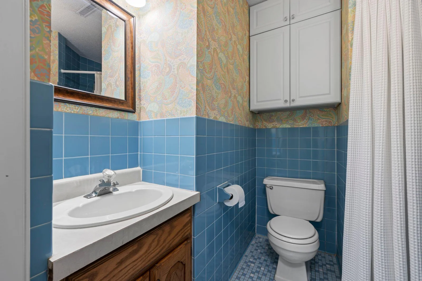 43-web-or-mls-1110 Boone Ave N-149.jpg