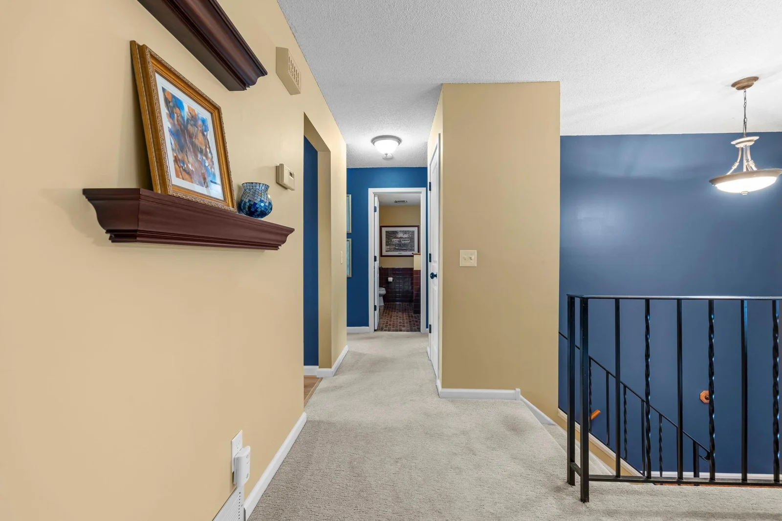 12-web-or-mls-1110 Boone Ave N-80.jpg
