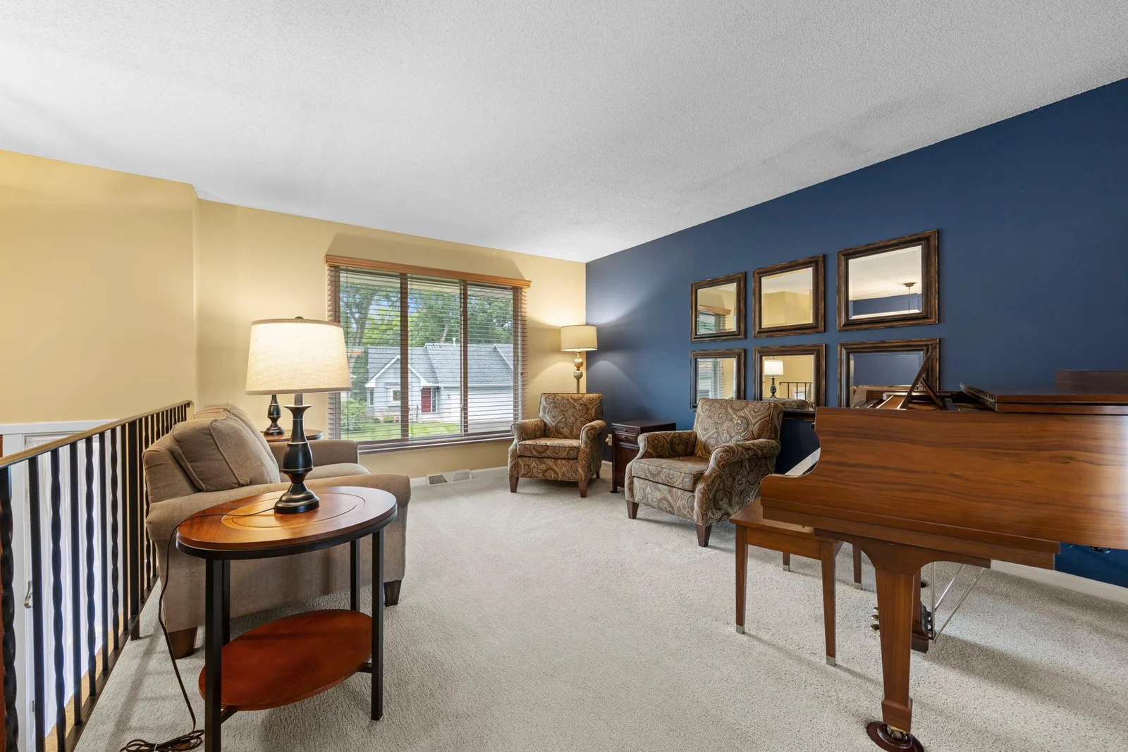 13-web-or-mls-1110 Boone Ave N-71.jpg