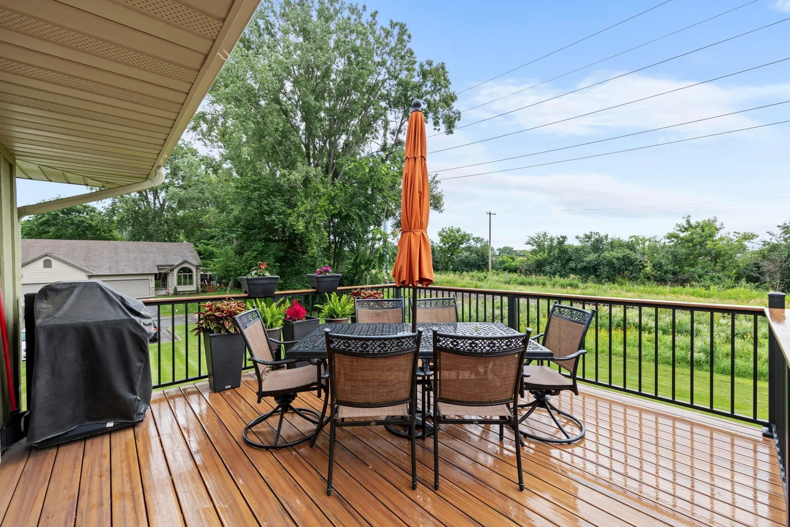 48-web-or-mls-1110 Boone Ave N-114.jpg