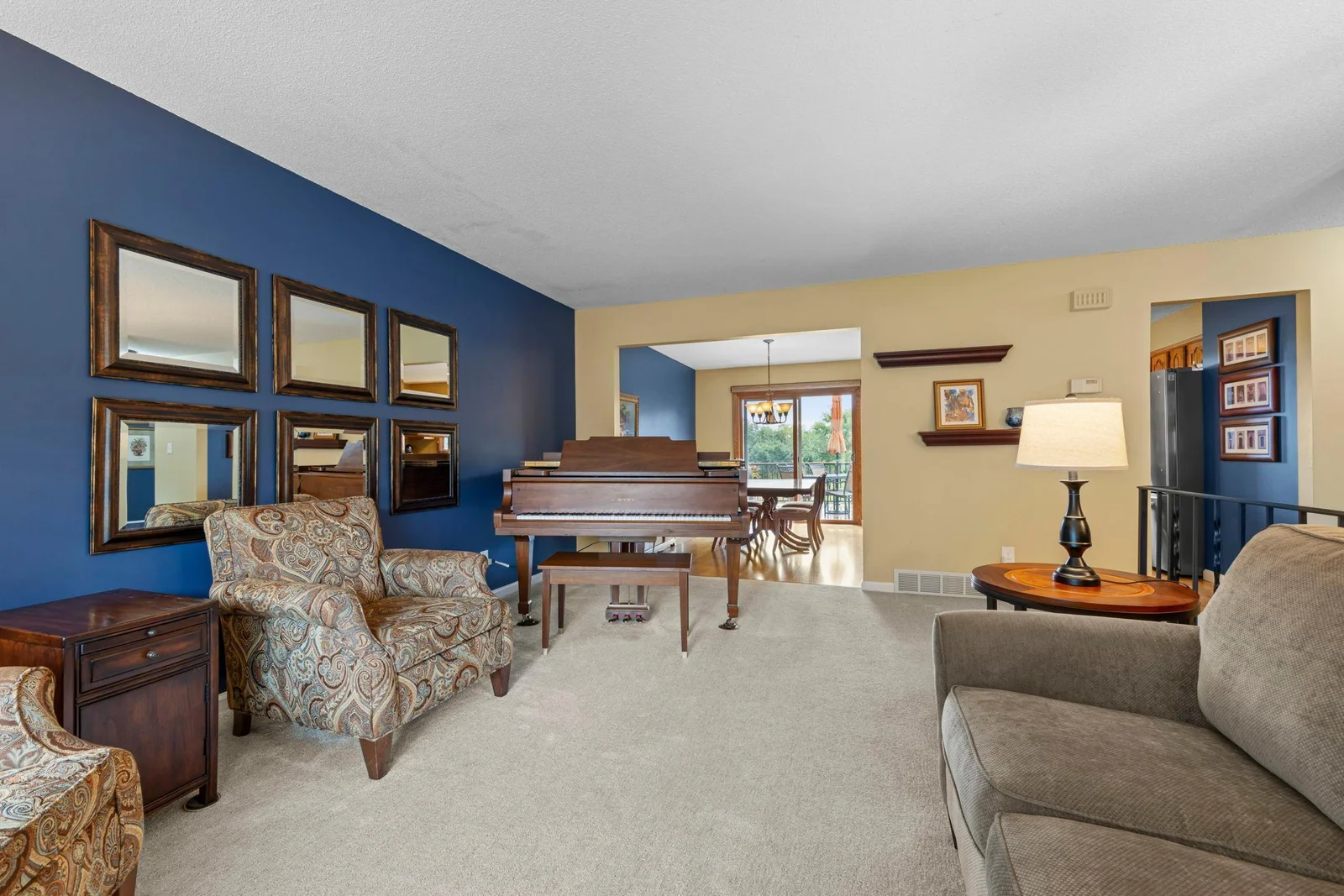 15-web-or-mls-1110 Boone Ave N-77.jpg