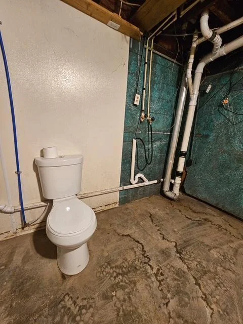 Basement - Washer-Dryer Hookup.JPG