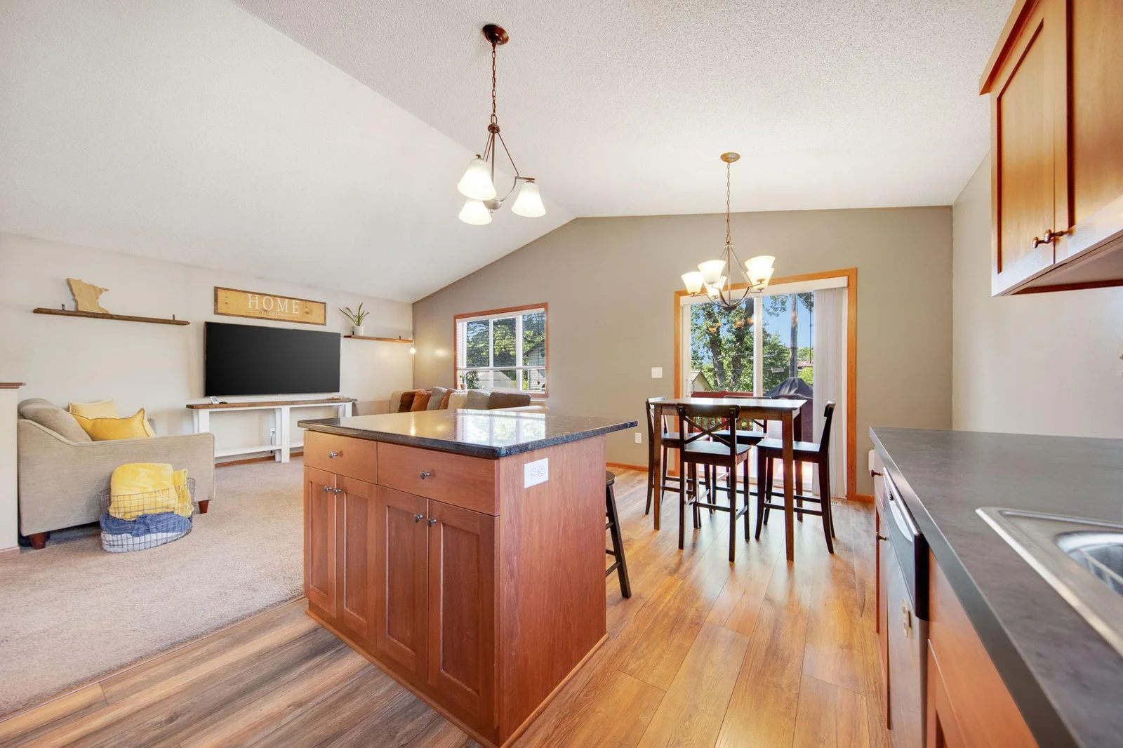 Bright and open floor plan!