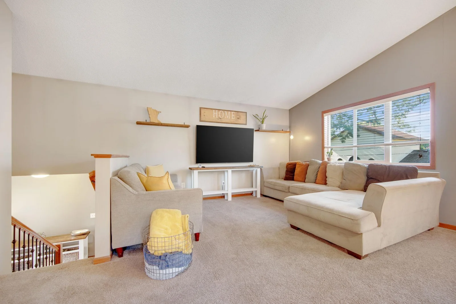 Spacious living room!