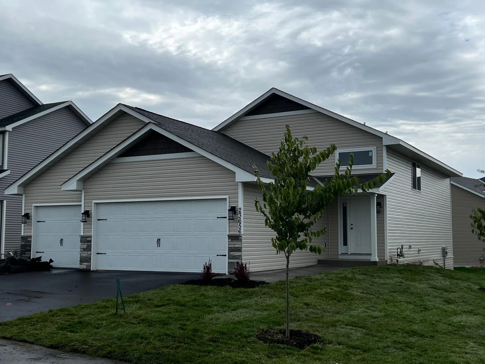 23648 Lily Street, Saint Francis