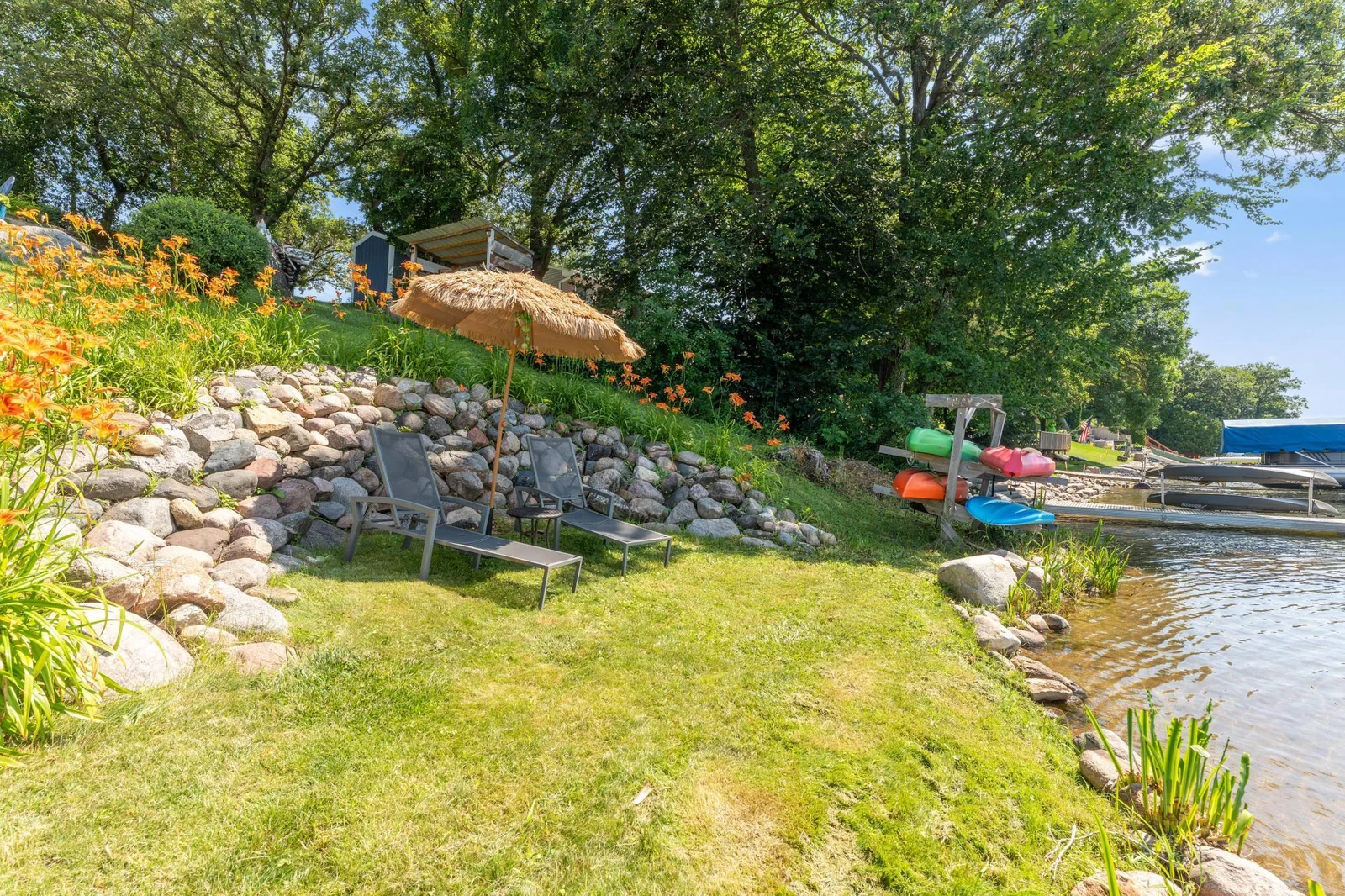 Fun lakeside area