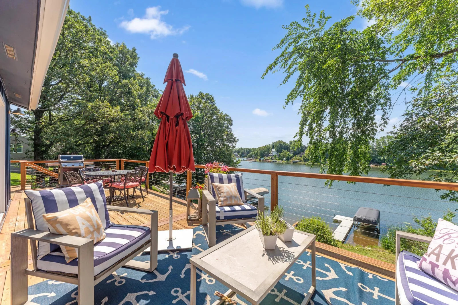 Wonderful space to enjoy those sunny days!
