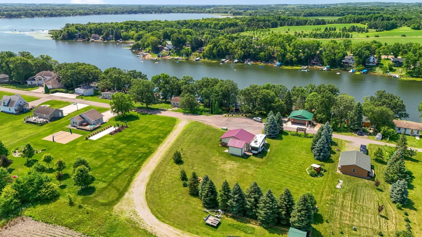 An overhead view of the property shows the great back lot space