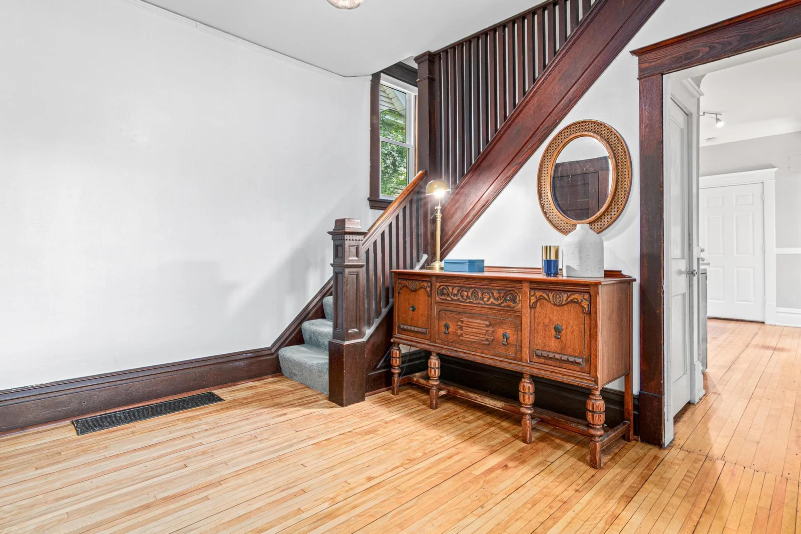1066 N Woodbridge Street-2.jpg