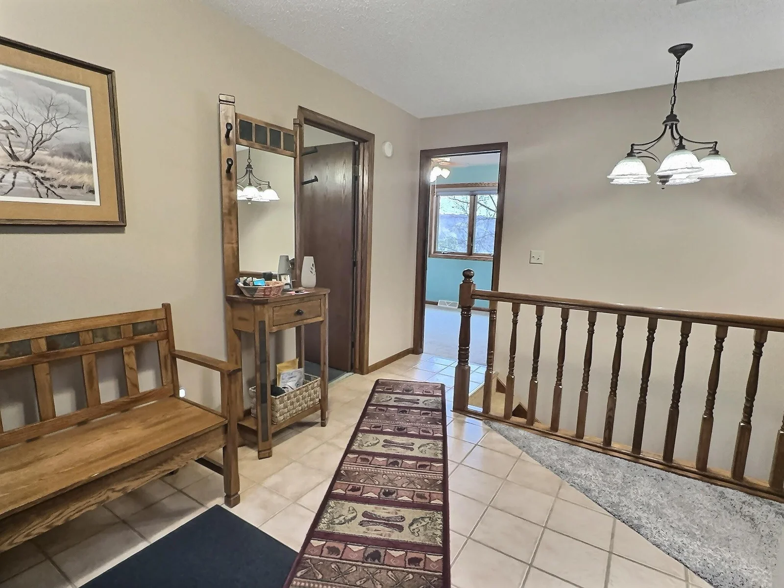 A spacious entryway welcomes friends and family to the lake!